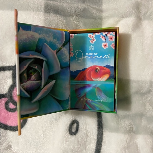 Tarot of Oneness - Picture 4 of 12